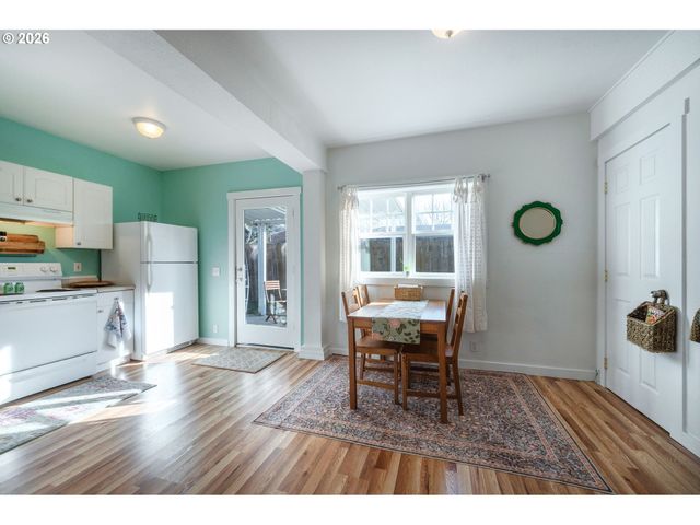 1673 OLIVE Aly, Eugene, OR 97401