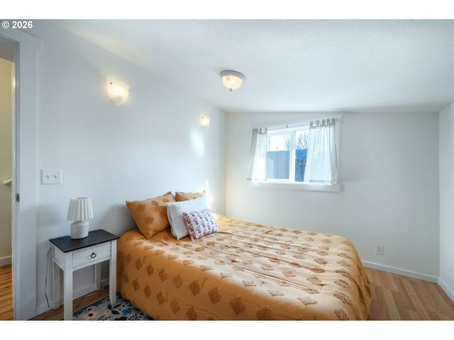 1673 OLIVE Aly, Eugene, OR 97401