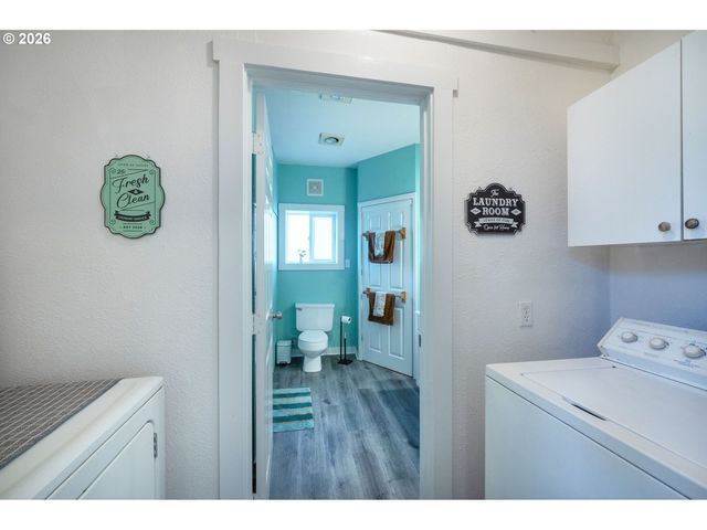 1673 OLIVE Aly, Eugene, OR 97401