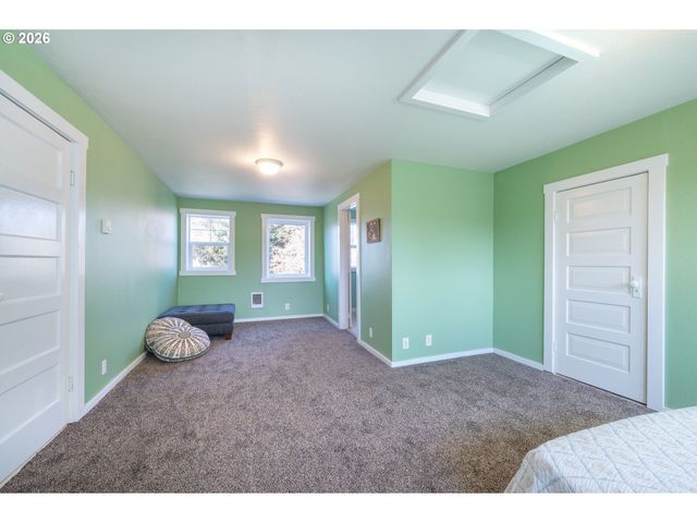 1673 OLIVE Aly, Eugene, OR 97401