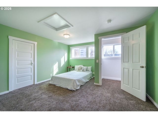 1673 OLIVE Aly, Eugene, OR 97401