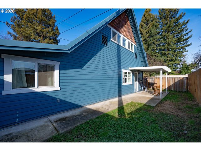 1673 OLIVE Aly, Eugene, OR 97401