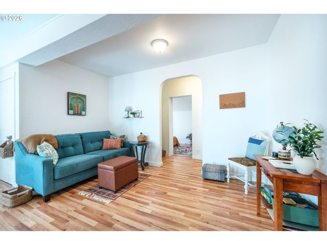 1673 OLIVE Aly, Eugene, OR 97401