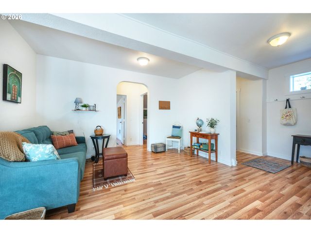 1673 OLIVE Aly, Eugene, OR 97401