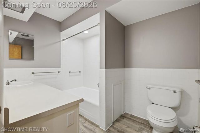 1661 Madeline Drive, Lapeer, MI 48446