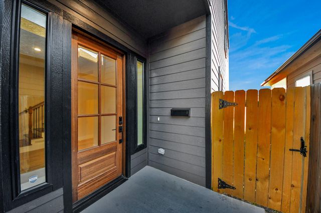 8306 Comal Street B, Houston, TX 77051