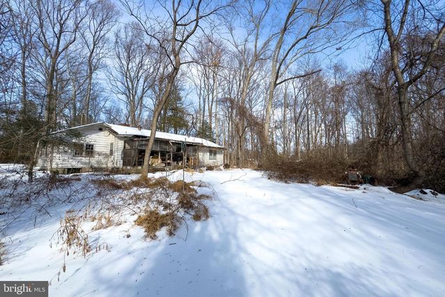 11523 POPES HEAD RD, Fairfax, VA 22030