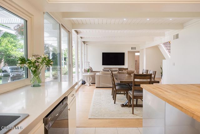 2339 E Meadowland Court, Westlake Village, CA 91361