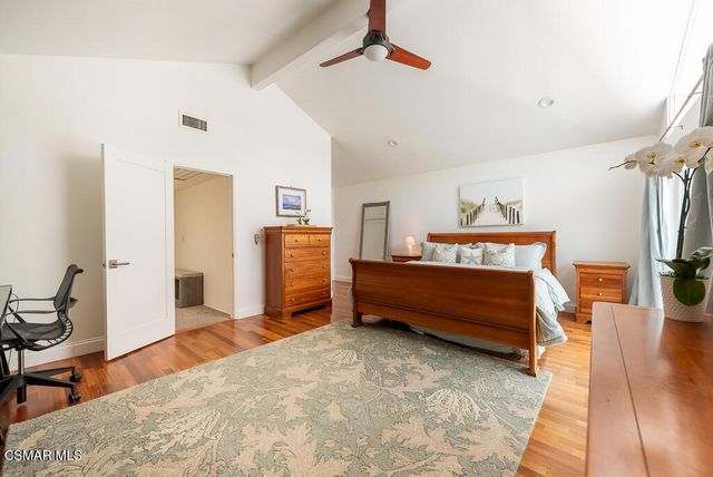 2339 E Meadowland Court, Westlake Village, CA 91361