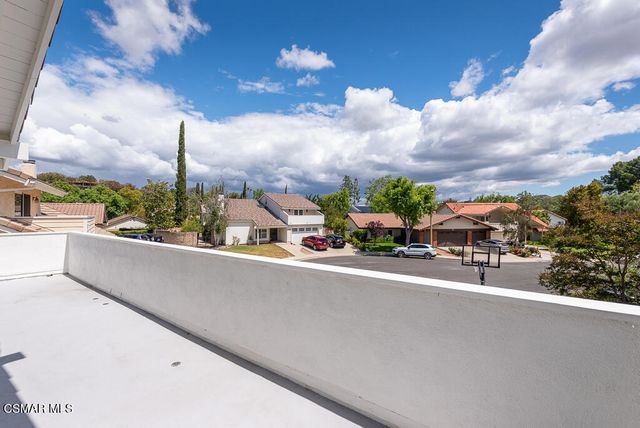 2339 E Meadowland Court, Westlake Village, CA 91361