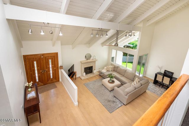 2339 E Meadowland Court, Westlake Village, CA 91361