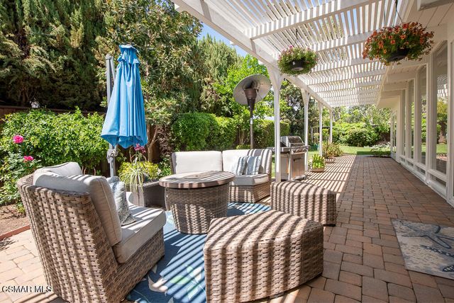 2339 E Meadowland Court, Westlake Village, CA 91361