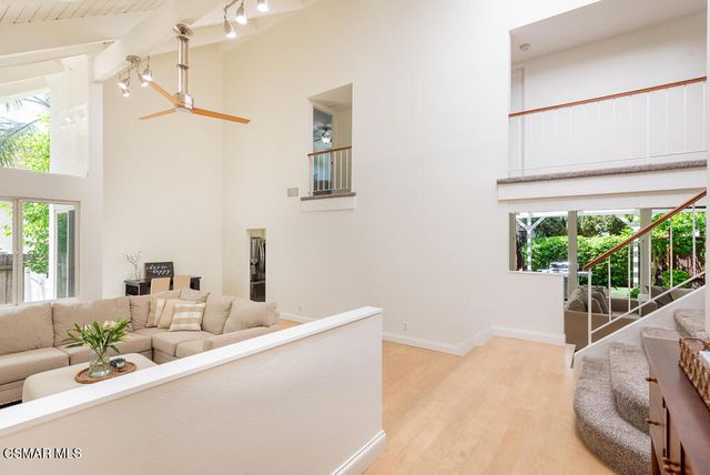 2339 E Meadowland Court, Westlake Village, CA 91361