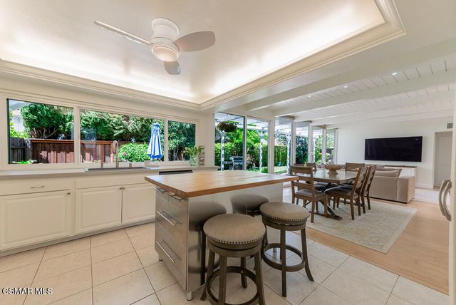 2339 E Meadowland Court, Westlake Village, CA 91361