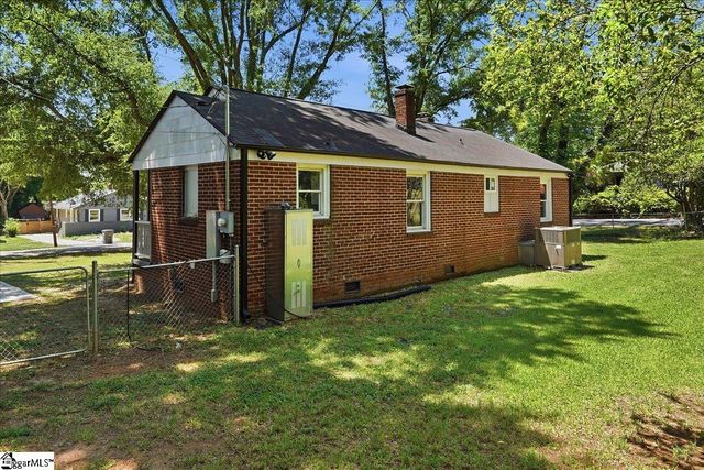 20 Milton Drive, Greenville, SC 29605