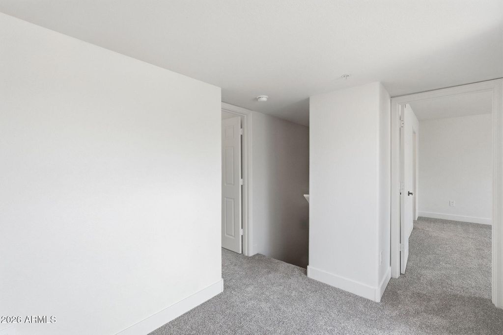 Image 19 of property listing at 13415 N 20TH Street 8, Phoenix, AZ 85022