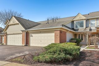 200 Glasgow Lane, Schaumburg, IL 60194