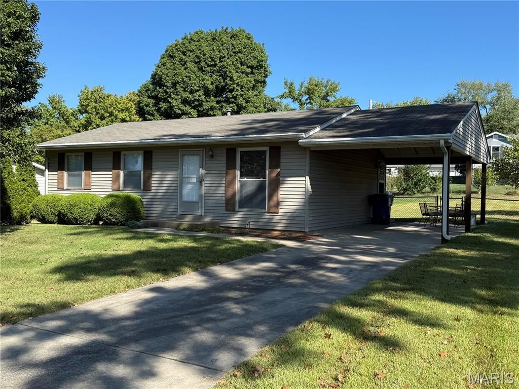 2934 Maldon Lane, St Charles, MO 63301