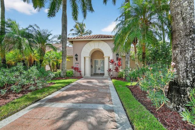11730 Saint Andrews Place 307, Wellington, FL 33414