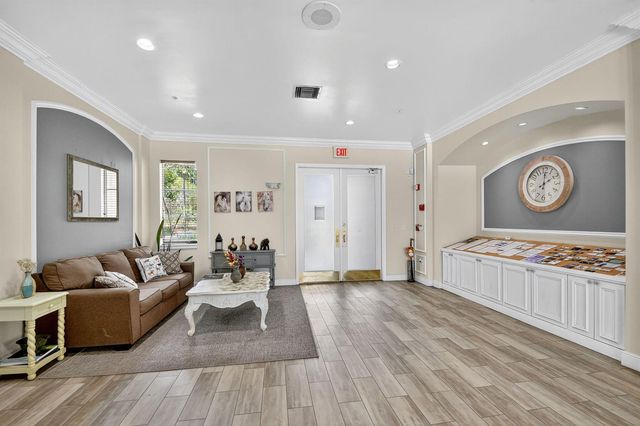 11730 Saint Andrews Place 307, Wellington, FL 33414