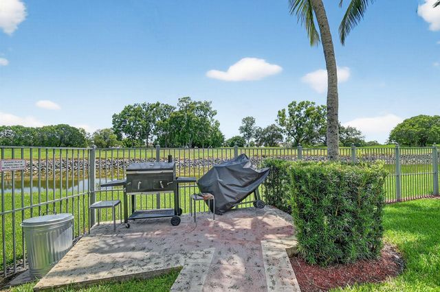 11730 Saint Andrews Place 307, Wellington, FL 33414