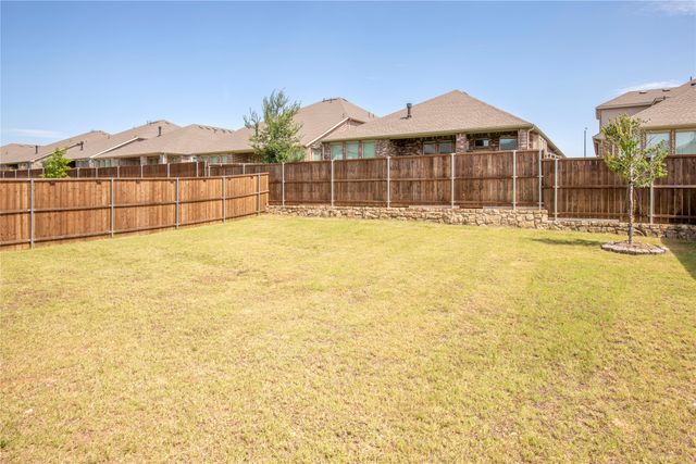 1217 Rosebay Drive, Justin, TX 76247