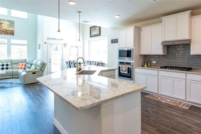 1217 Rosebay Drive, Justin, TX 76247