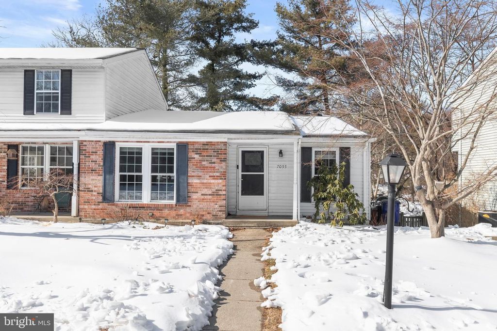 7055 MELTING SHADOWS LN, Columbia, MD 21045