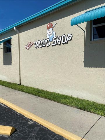 1907 IOWA AVENUE, Bradenton, FL 34207