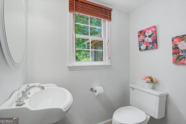 2246 Chadds Creek Drive, Marietta, GA 30062