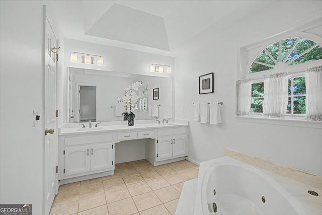 2246 Chadds Creek Drive, Marietta, GA 30062