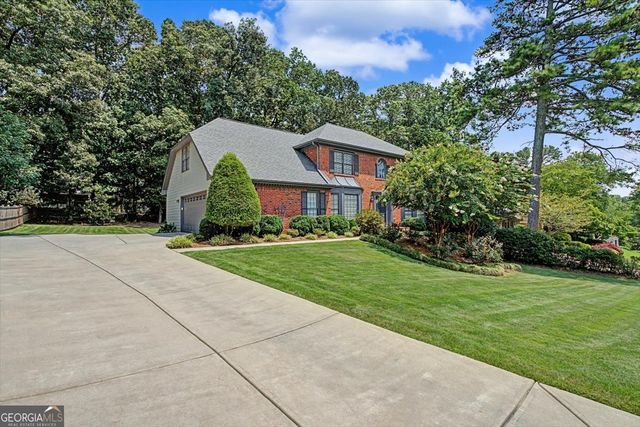 2246 Chadds Creek Drive, Marietta, GA 30062