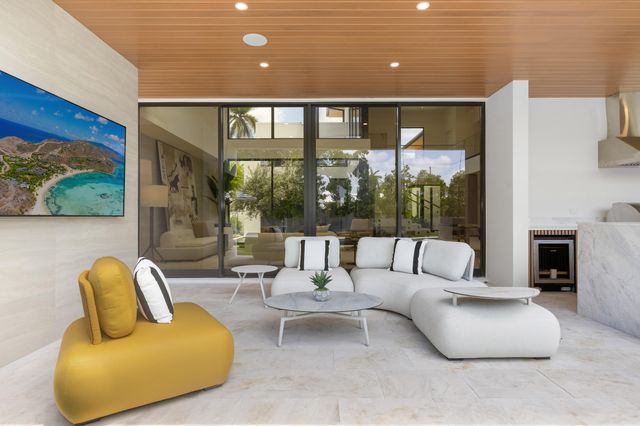 1351 Cocoanut Road, Boca Raton, FL 33432
