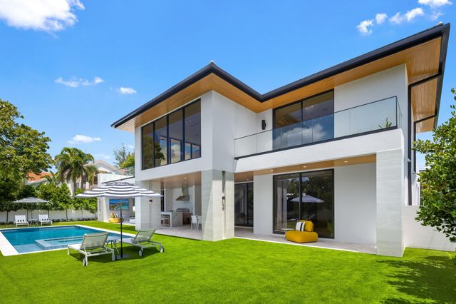 1351 Cocoanut Road, Boca Raton, FL 33432