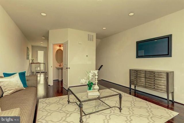 42346 ALDER FOREST TER, Sterling, VA 20166