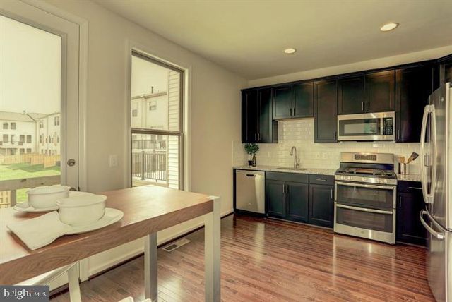 42346 ALDER FOREST TER, Sterling, VA 20166