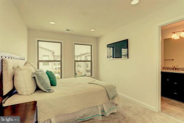 42346 ALDER FOREST TER, Sterling, VA 20166