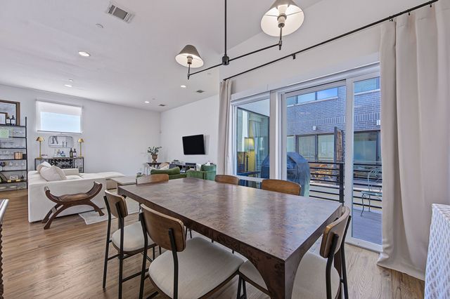 2310 N Fitzhugh Avenue 40, Dallas, TX 75204