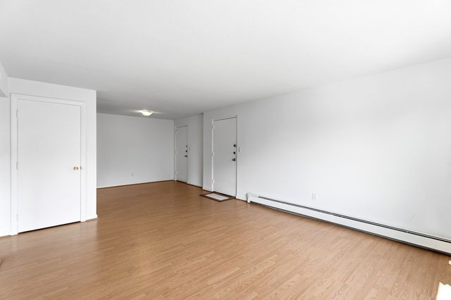 1 Colonial Dr B1-8, Andover, MA 01810