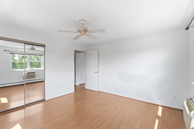 1 Colonial Dr B1-8, Andover, MA 01810