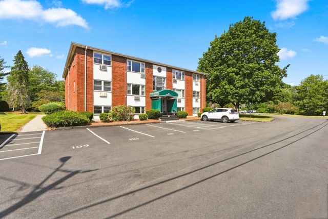 1 Colonial Dr B1-8, Andover, MA 01810