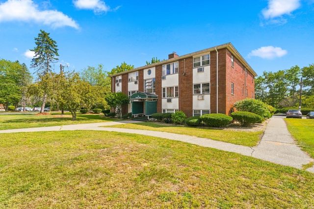1 Colonial Dr B1-8, Andover, MA 01810