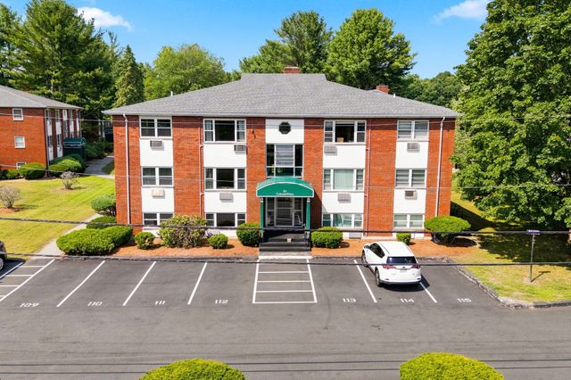 1 Colonial Dr B1-8, Andover, MA 01810
