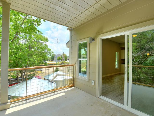 102 Blue Ridge TRL 2, West Lake Hills, TX 78746