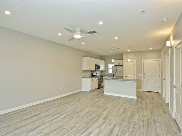 102 Blue Ridge TRL 2, West Lake Hills, TX 78746