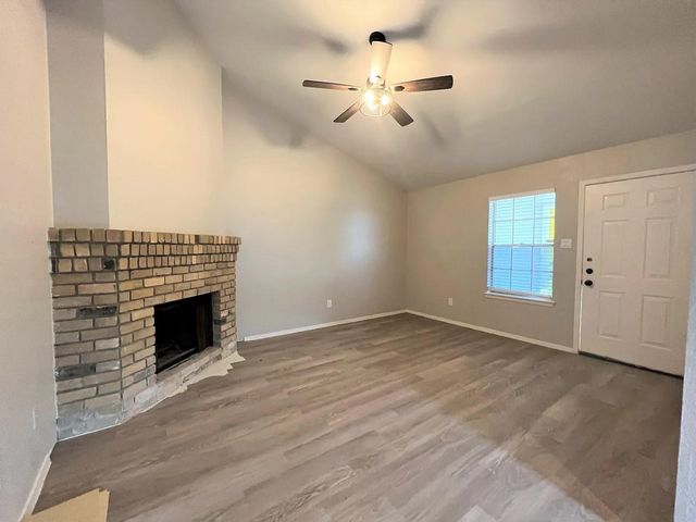 12214 Thompkins DR A, Austin, TX 78753