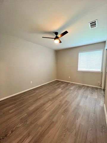 12214 Thompkins DR A, Austin, TX 78753