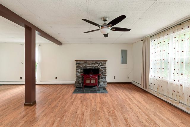 5 Alderbrook Road, Essex, VT 05452