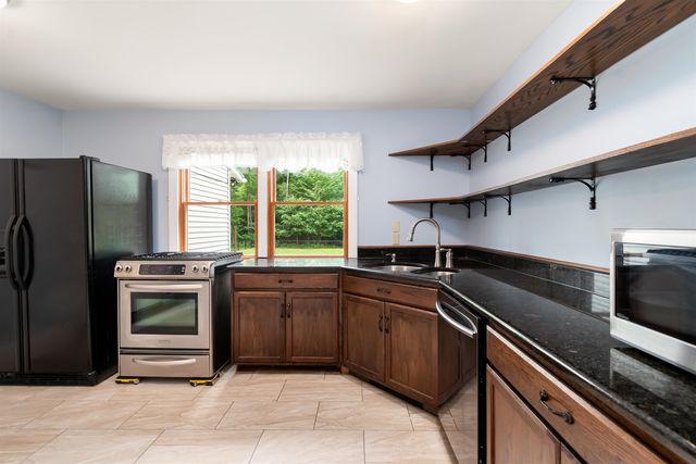 5 Alderbrook Road, Essex, VT 05452