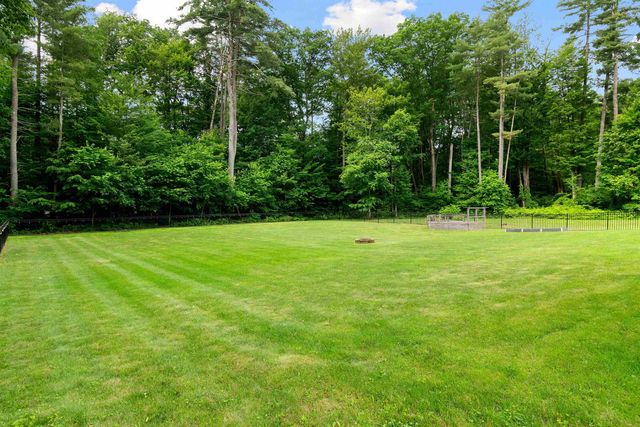 5 Alderbrook Road, Essex, VT 05452